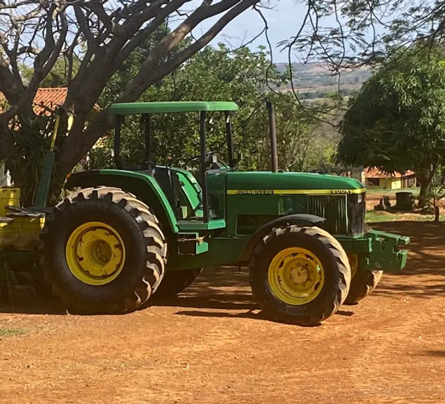 John Deere 6600