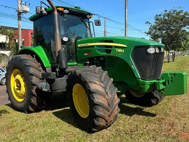 Trator Jhon Deere Santarem 