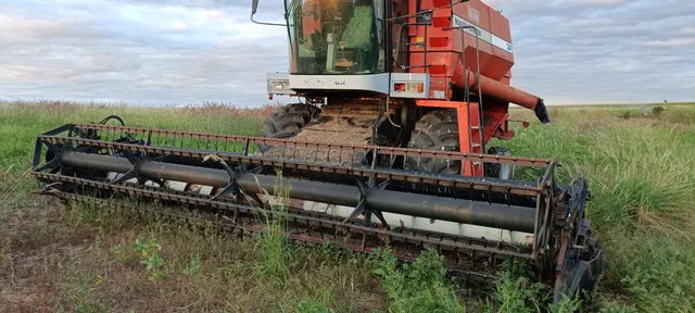 Colheitadeira mf34 