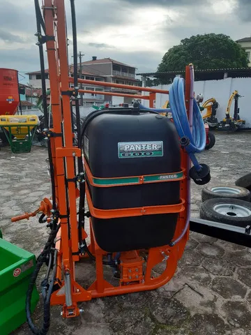 Pulverizador para trator 